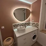 بيت للعطل La Nacre De Aubin Sur *